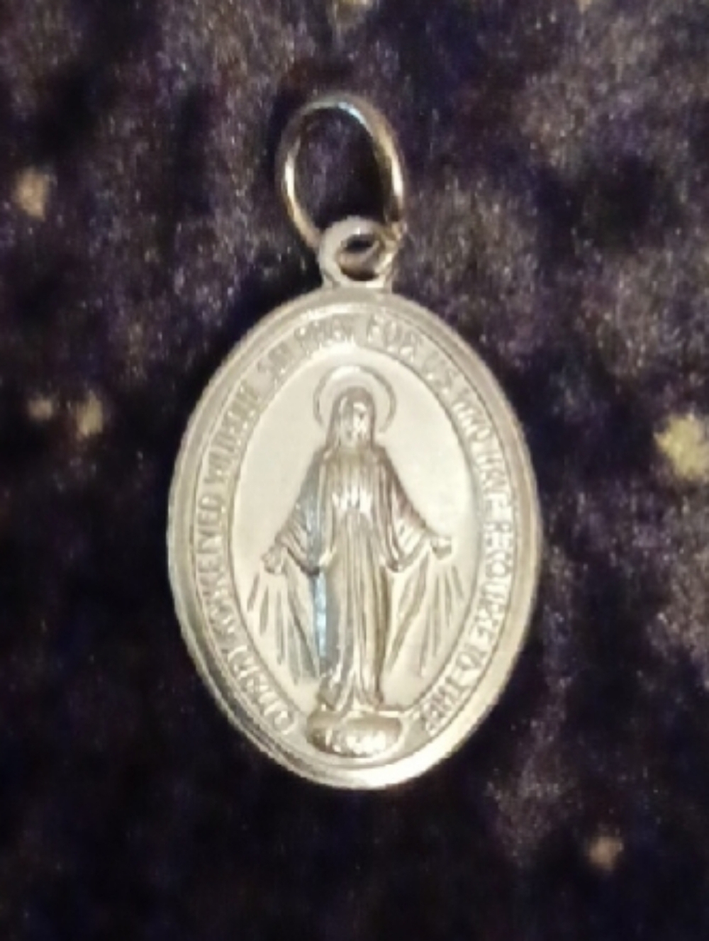 4/$30 Silver "Mary" Medal Pendant Charm